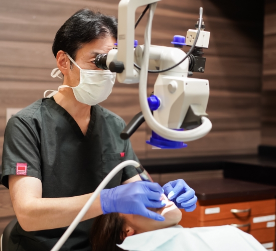 デンタルマイクロスコープ