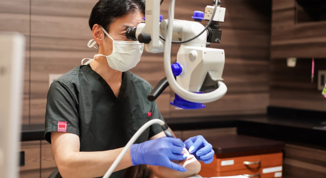 デンタルマイクロスコープ